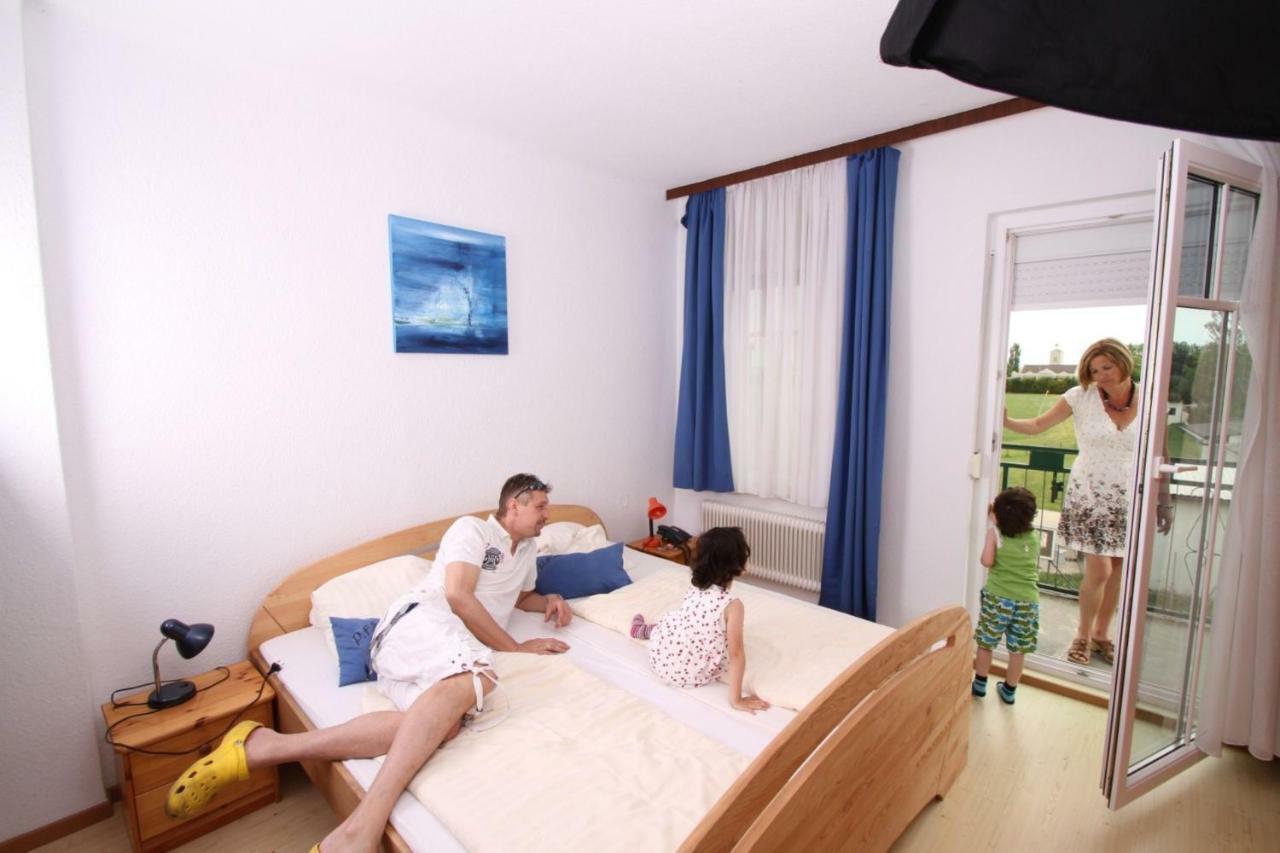 Pension Strohmer Rust Habitación foto